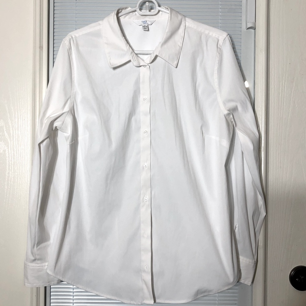 Women’s white button down. Sz L
